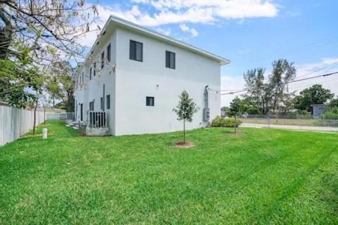 New Townhome Near Wilton/Las Olas/Beach 포트 로더데일 외부 사진